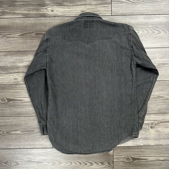 Vintage 90’s Levi’s Pearl Snap Denim Shirt - Picture 2 of 4